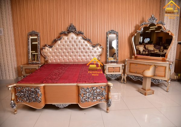 Sheesham Wood Fancy Heavy Wood Work Bedroom Set