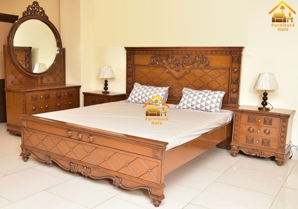 Walnut Wood Classic Bedroom Set