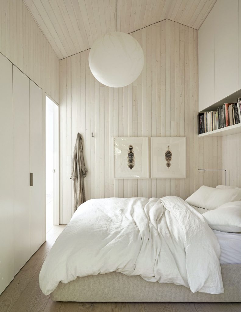 gallery-wall-decor-ideas-hbx100121studiodiaa-005-1649431007